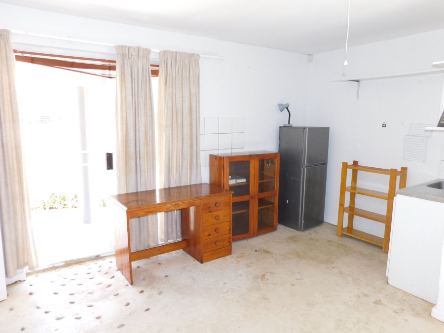 To Let 4 Bedroom Property for Rent in Mountainside Western Cape